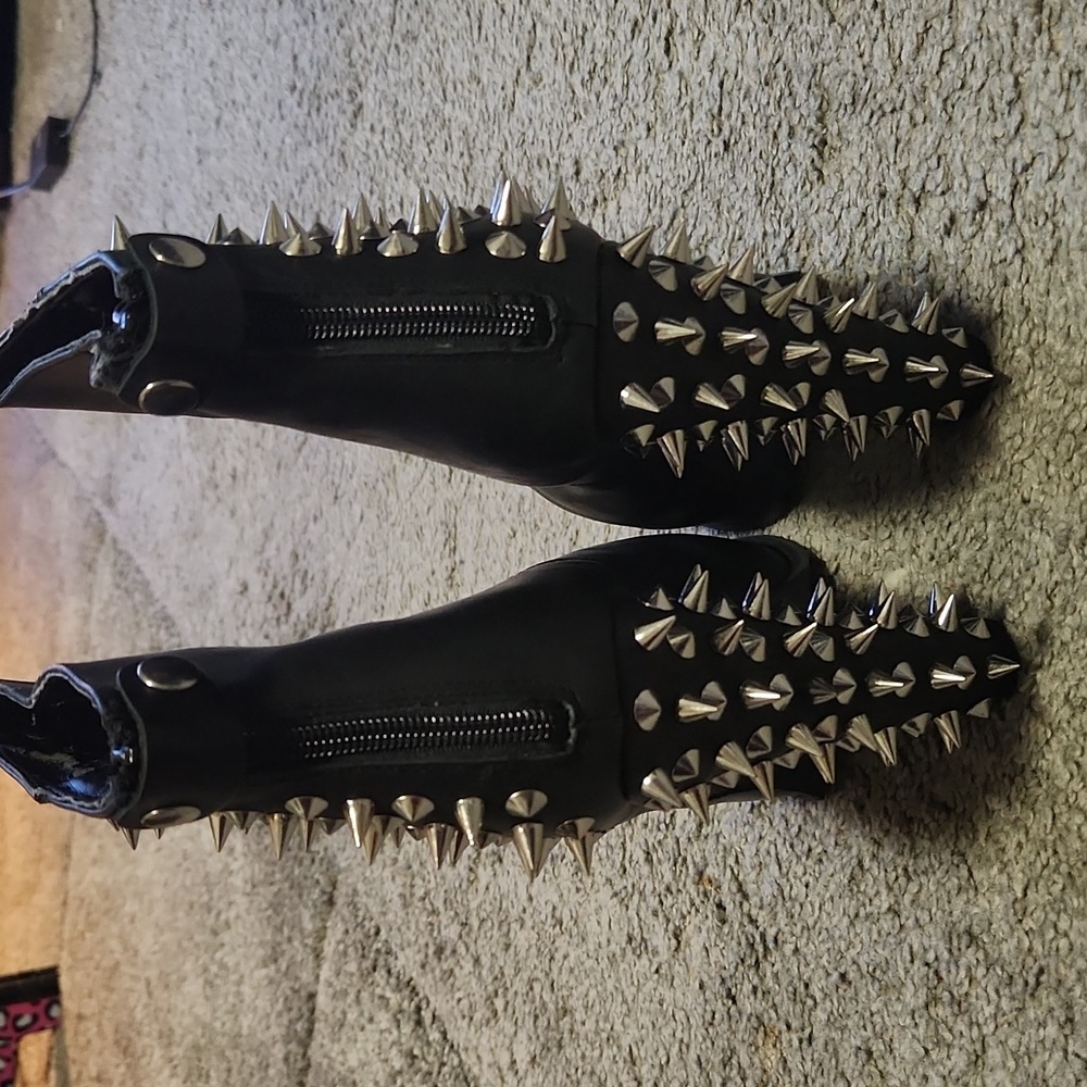 Sacrifice Spiked boots - Picture 2 of 5